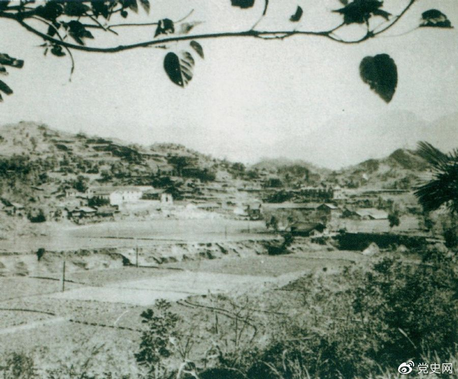 湖南桑植县刘家坪。1935年11月19日,任弼时、贺龙和关向应从这里率部突围进行长征。 湖南桑植县刘家坪。1935年11月19日,任弼时、贺龙和关向应从这里率部突围进行长征。